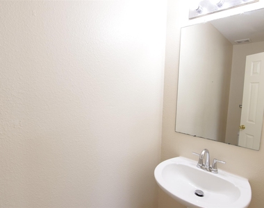 16938 Watering Oaks Lane - Photo Thumbnail 17