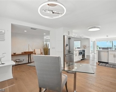 9517 Gulf Shore Drive - Photo Thumbnail 21