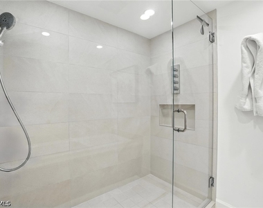 9517 Gulf Shore Drive - Photo Thumbnail 28