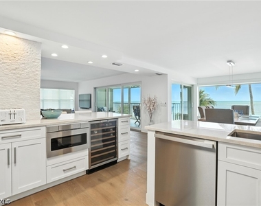 9517 Gulf Shore Drive - Photo Thumbnail 16