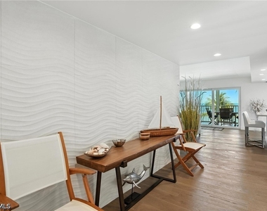 9517 Gulf Shore Drive - Photo Thumbnail 5