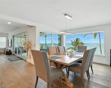 9517 Gulf Shore Drive - Photo Thumbnail 12