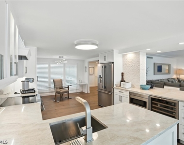 9517 Gulf Shore Drive - Photo Thumbnail 13