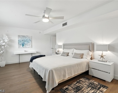 9517 Gulf Shore Drive - Photo Thumbnail 24