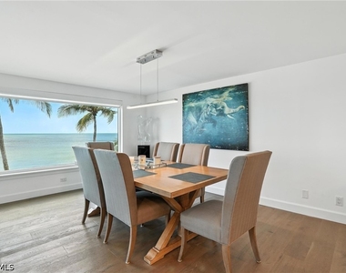 9517 Gulf Shore Drive - Photo Thumbnail 10