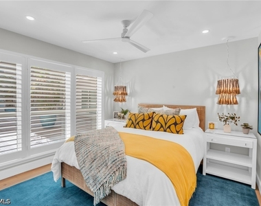 9517 Gulf Shore Drive - Photo Thumbnail 16