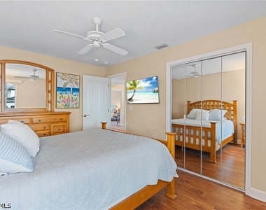 523 103rd Avenue N - Photo Thumbnail 23