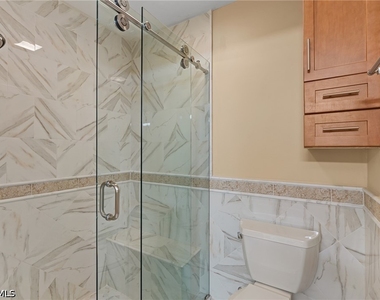523 103rd Avenue N - Photo Thumbnail 17