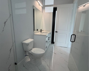 2863 52nd Avenue Ne - Photo Thumbnail 33