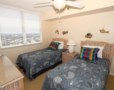 5550 Heron Point Drive - Photo Thumbnail 16