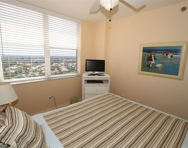 5550 Heron Point Drive - Photo Thumbnail 20