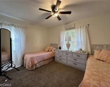 241 Robin Hood Circle - Photo Thumbnail 11