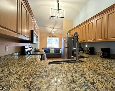 241 Robin Hood Circle - Photo Thumbnail 3