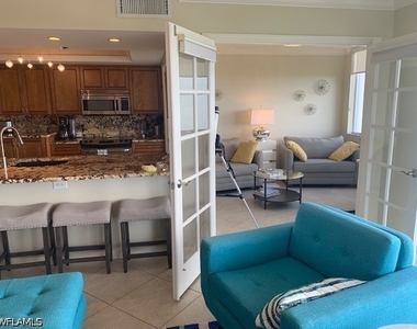 5550 Heron Point Dr - Photo Thumbnail 12