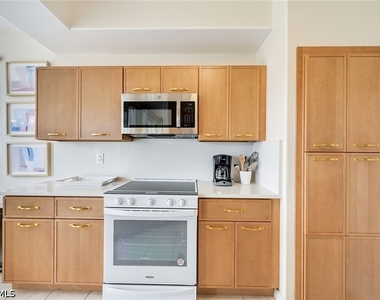 2230 Arielle Drive - Photo Thumbnail 15