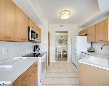 2230 Arielle Drive - Photo Thumbnail 12