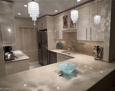 1666 Osprey Avenue - Photo Thumbnail 3