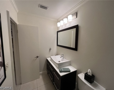 1666 Osprey Avenue - Photo Thumbnail 10