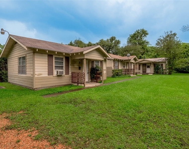 700 Gray Street - Photo Thumbnail 15