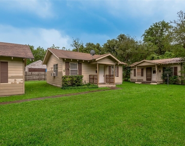 700 Gray Street - Photo Thumbnail 16