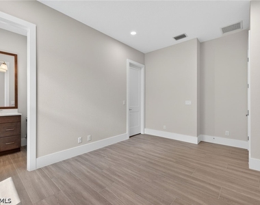 9712 Moonflower Lane - Photo Thumbnail 28