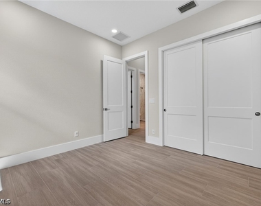 9712 Moonflower Lane - Photo Thumbnail 25