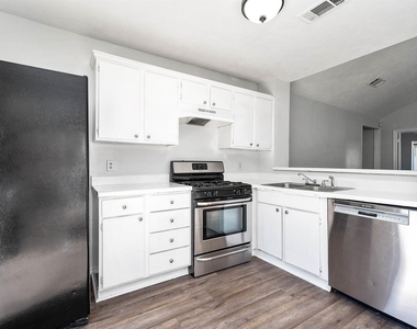 3423 Nutwood Lane - Photo Thumbnail 9