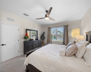 14321 Manchester Drive - Photo Thumbnail 24
