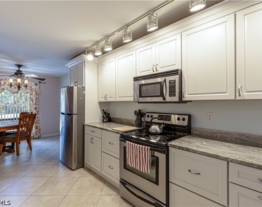 4410 Chantelle Drive - Photo Thumbnail 29