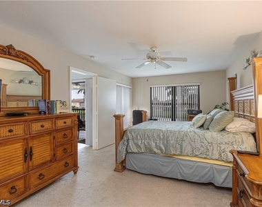 4410 Chantelle Drive - Photo Thumbnail 6