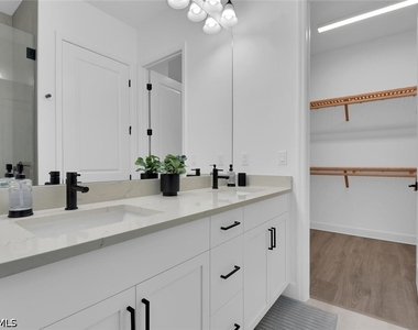 7242 Saona Court - Photo Thumbnail 15