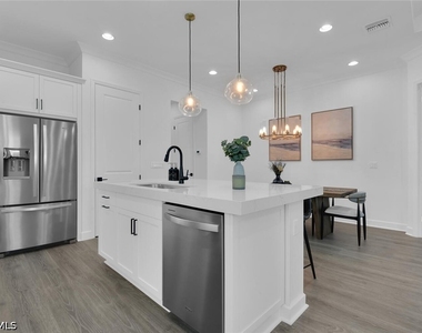 7242 Saona Court - Photo Thumbnail 4