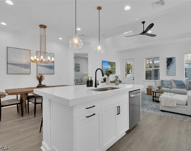 7242 Saona Court - Photo Thumbnail 5