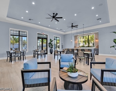 2561 Seychelles Drive - Photo Thumbnail 22
