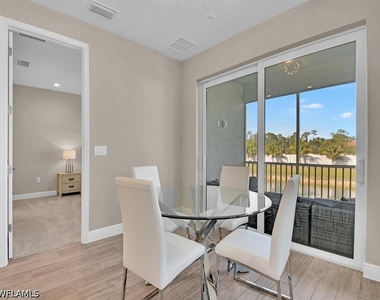2561 Seychelles Drive - Photo Thumbnail 7