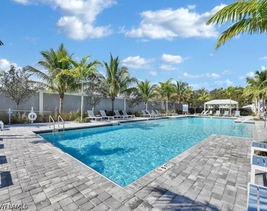 2561 Seychelles Drive - Photo Thumbnail 24