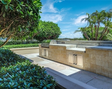 9123 Strada Place - Photo Thumbnail 27