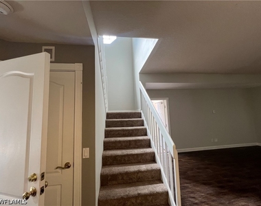 5365 Cove Circle - Photo Thumbnail 10