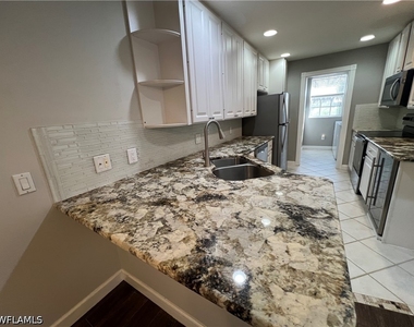 5365 Cove Circle - Photo Thumbnail 5