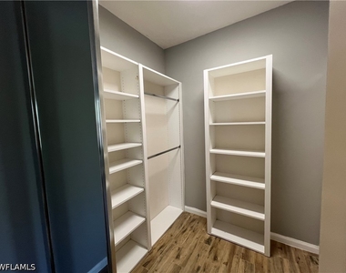 5365 Cove Circle - Photo Thumbnail 33