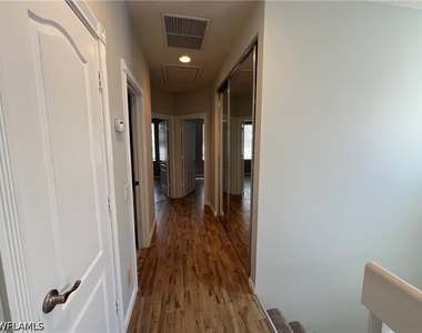 5365 Cove Circle - Photo Thumbnail 7