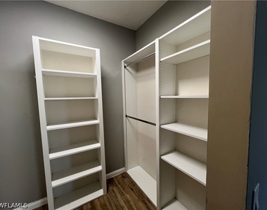 5365 Cove Circle - Photo Thumbnail 32