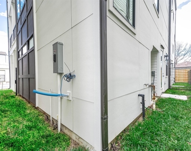 3805 Coyle Street - Photo Thumbnail 38