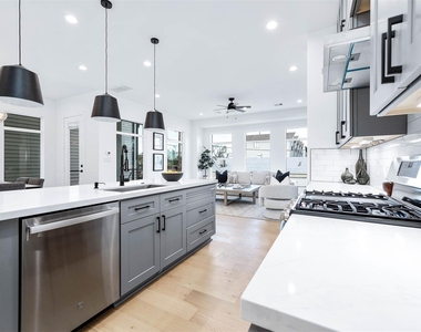 3805 Coyle Street - Photo Thumbnail 12