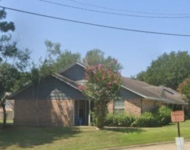 1303 Mlk Drive - Photo Thumbnail 7