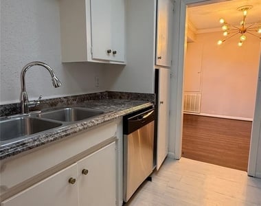 2744 Briarhurst Drive - Photo Thumbnail 2