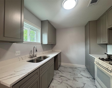 6645 Lodge Street - Photo Thumbnail 1