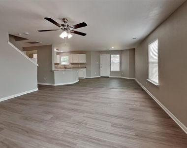6423 Lily Hollow Court - Photo Thumbnail 2