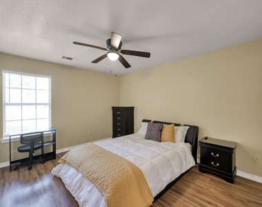 125 Pine Street - Photo Thumbnail 38