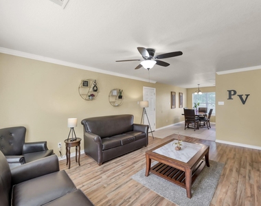 125 Pine Street - Photo Thumbnail 15